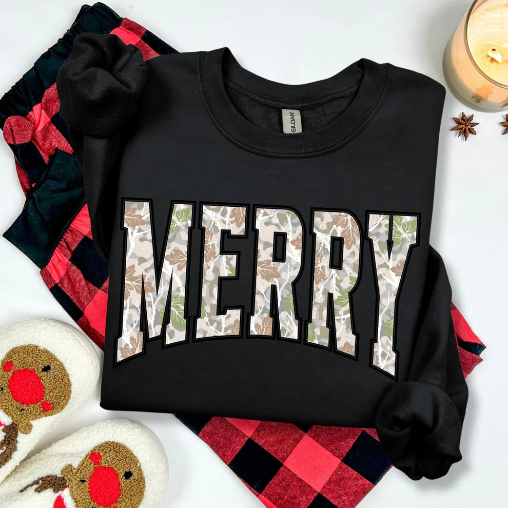 Unisex Holiday Christmas Camouflage Merry Graphic Crewneck Sweatshirt