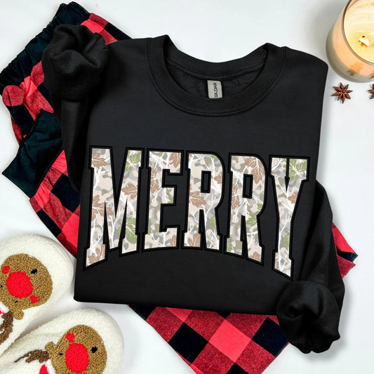 Unisex Holiday Christmas Camouflage Merry Graphic Crewneck Sweatshirt