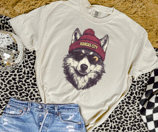 Kansas City Chiefs Football KC Wolf Beanie Vintage T-Shirt Comfort Colors Brand Tee