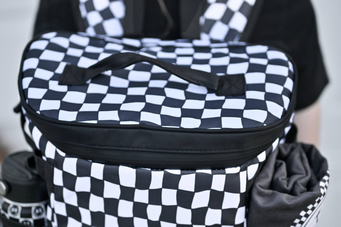 Trendy Wavy Checkered Insulated Multi-Use Backpack Bag