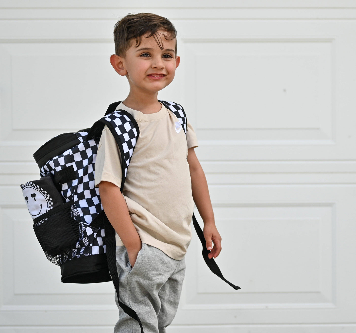 Trendy Wavy Checkered Insulated Multi-Use Backpack Bag